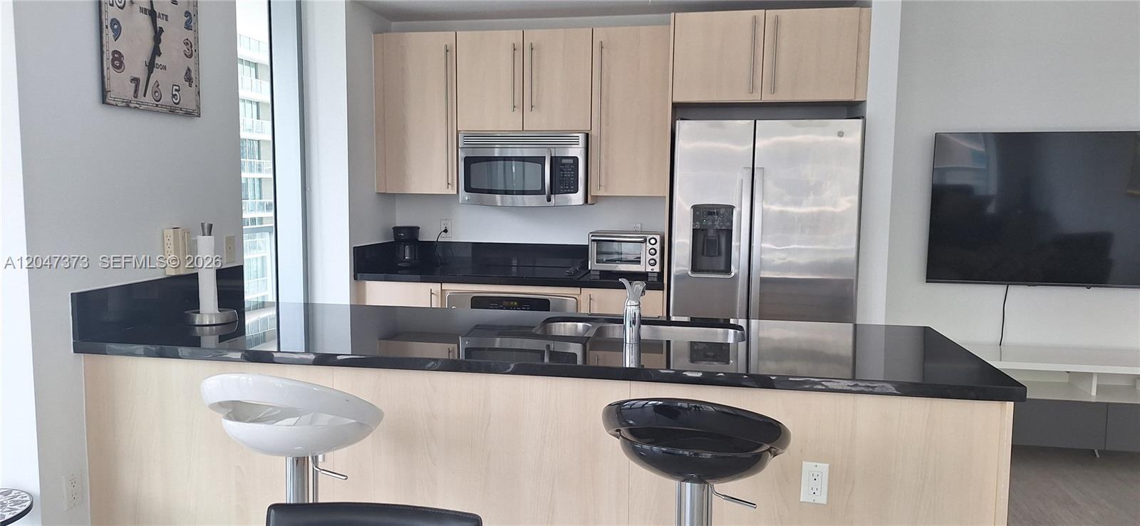 1111 SW 1 AV Unit: 2419-N