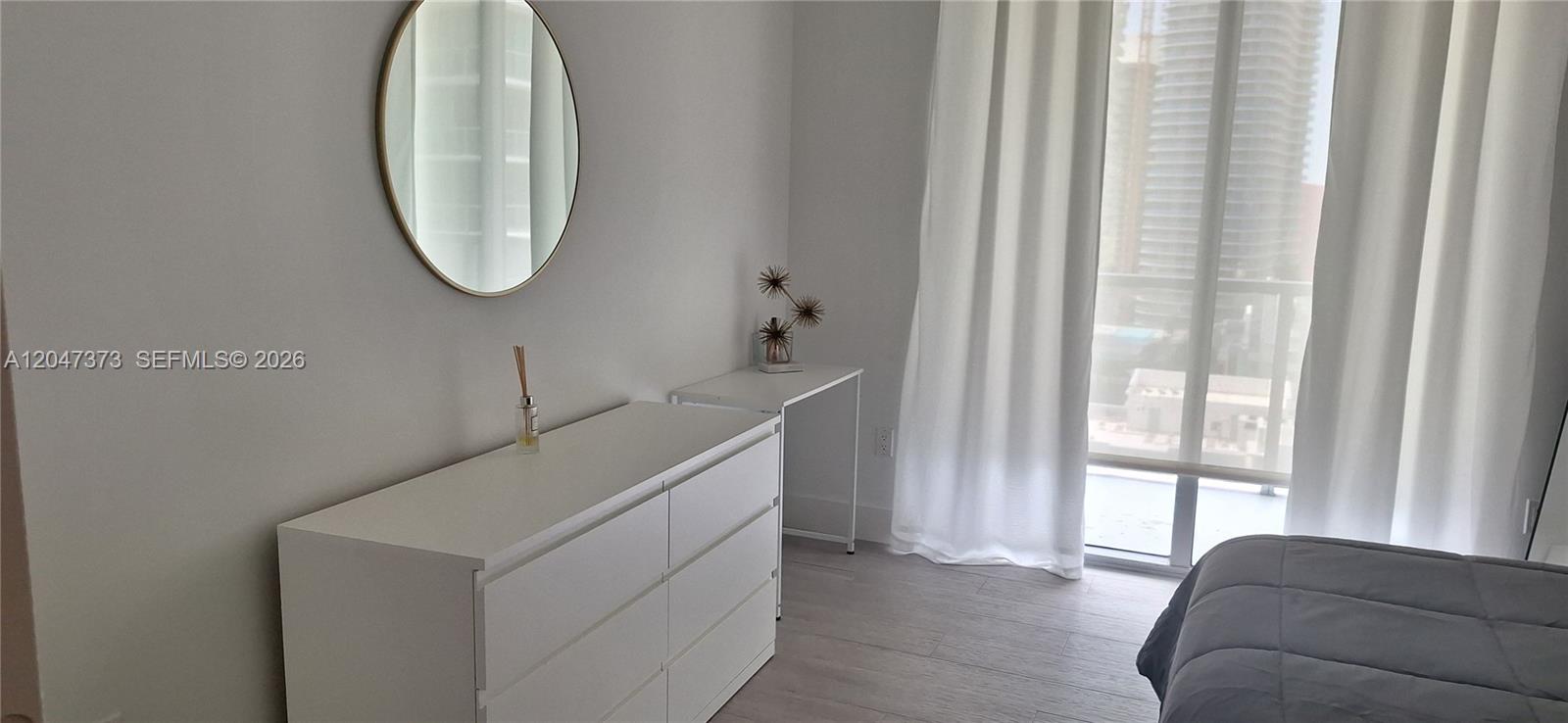1111 SW 1 AV Unit: 2419-N