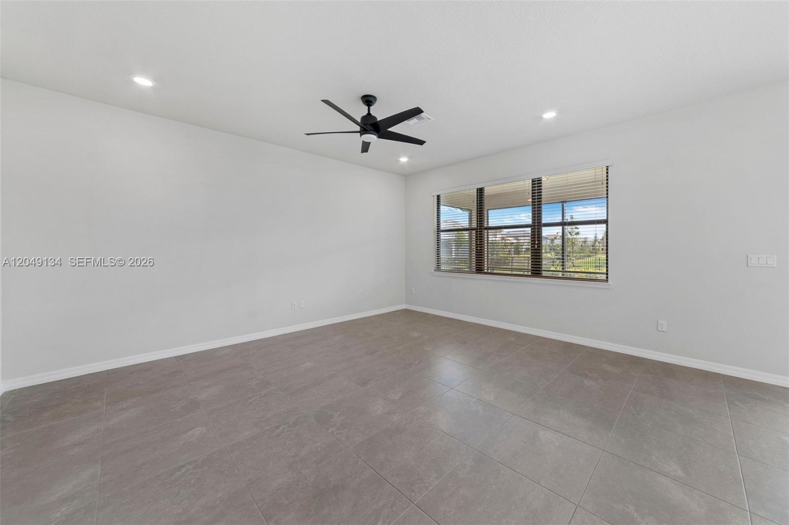 4470 Waterside Dr
