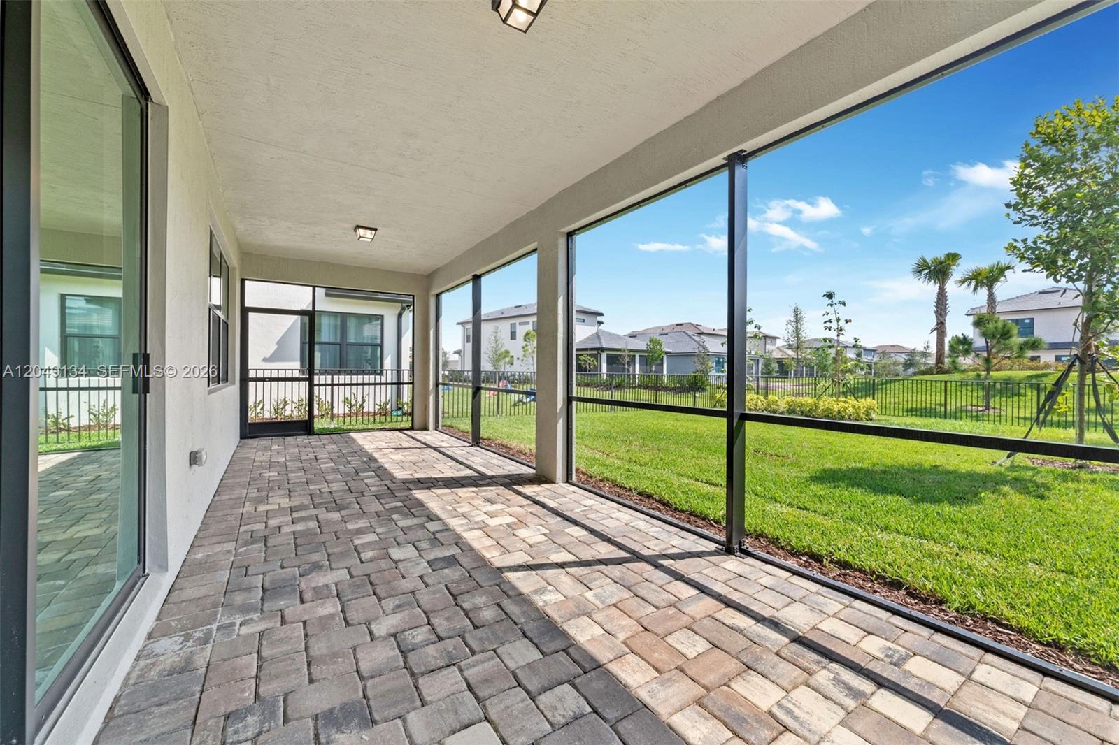 4470 Waterside Dr