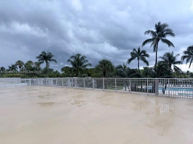 881 Ocean Dr # L2