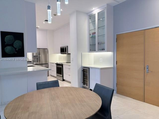 881 Ocean Dr # L2