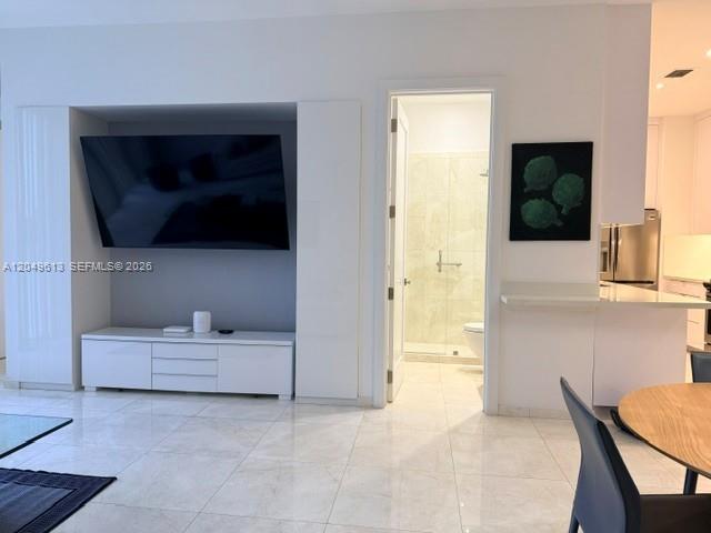 881 Ocean Dr # L2