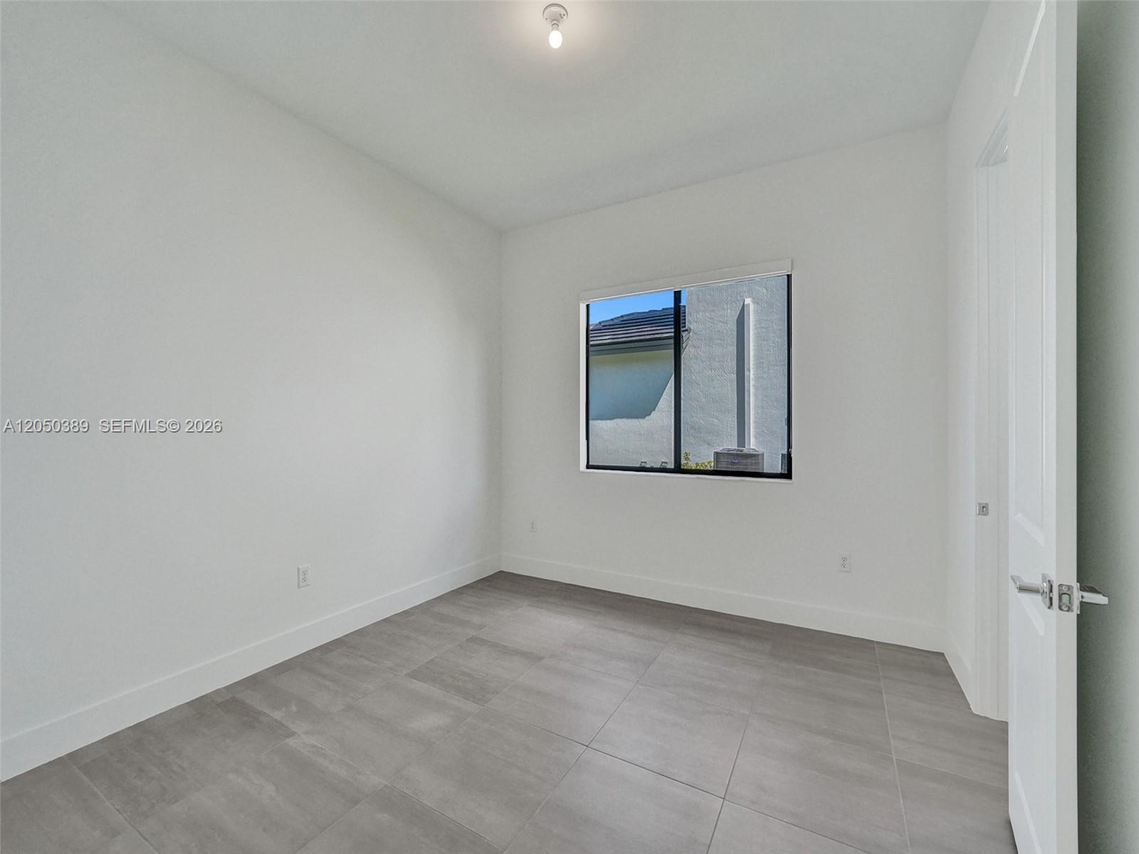 5736 SW 104th Ter
