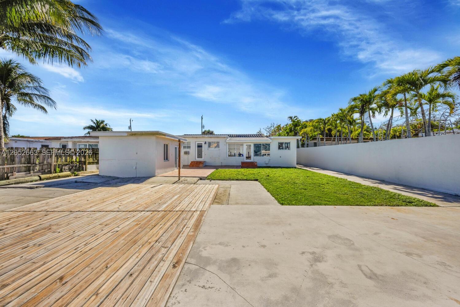3551 NW 20th St
