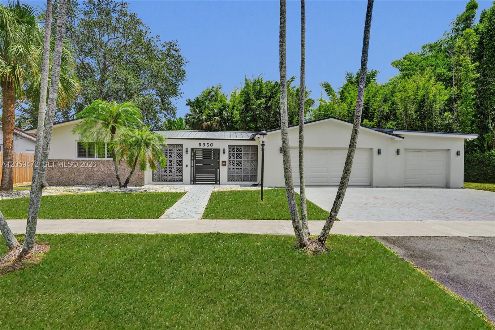 9350 SW 48 St