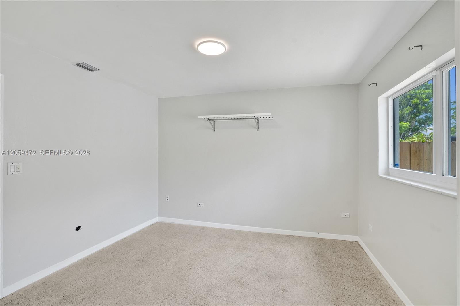 9350 SW 48 St