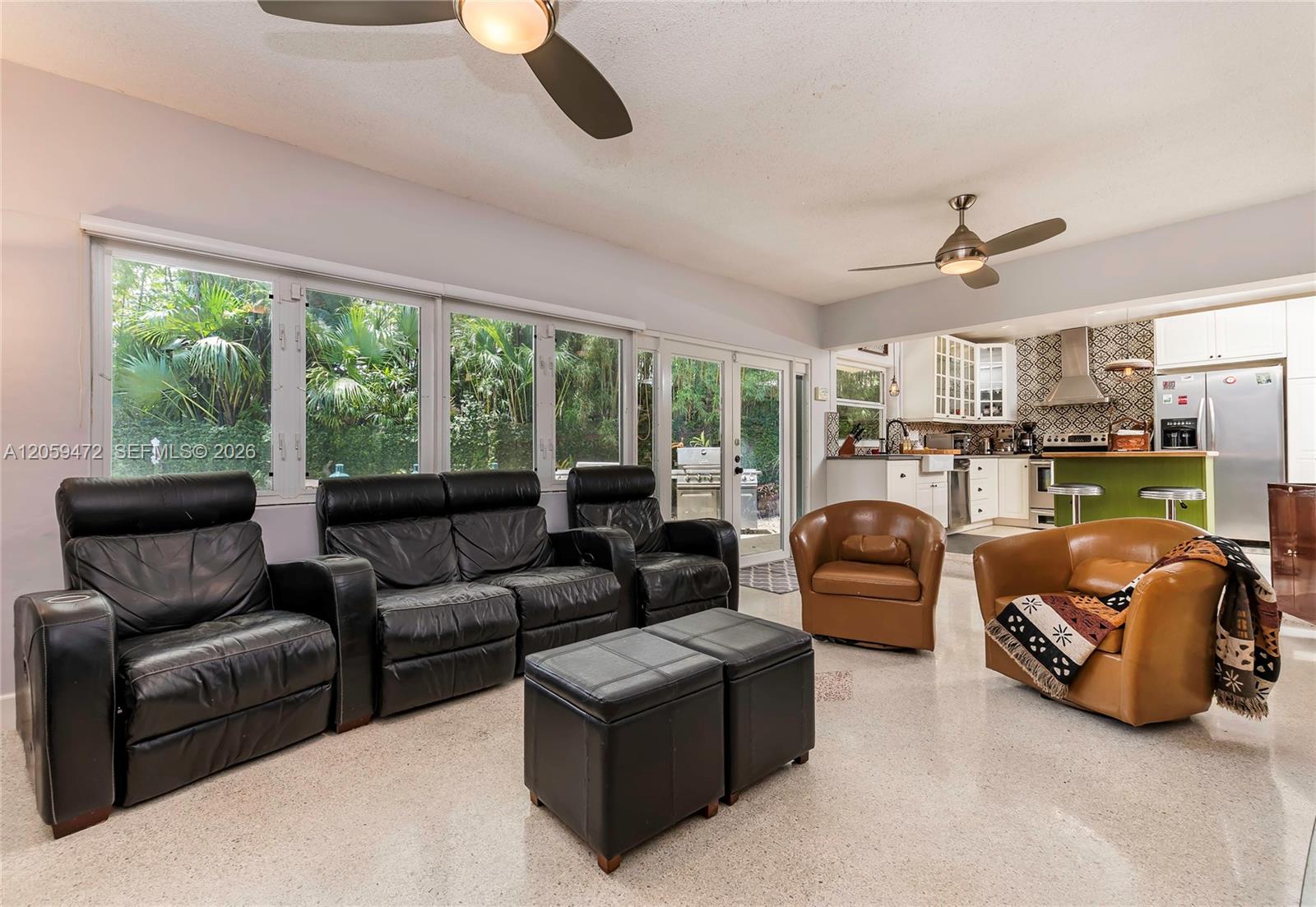 9350 SW 48 St