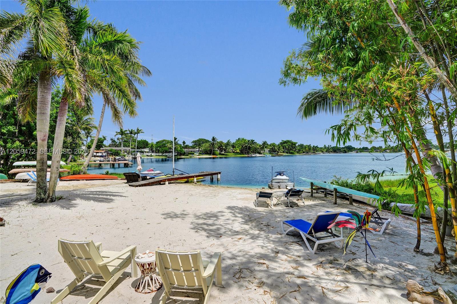 9350 SW 48 St