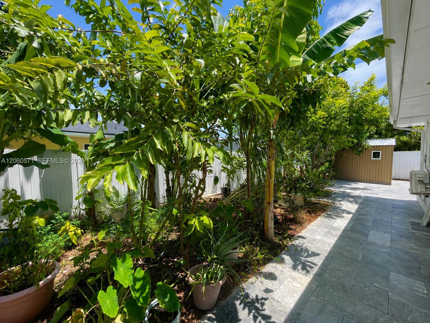19727 SW 118th Pl
