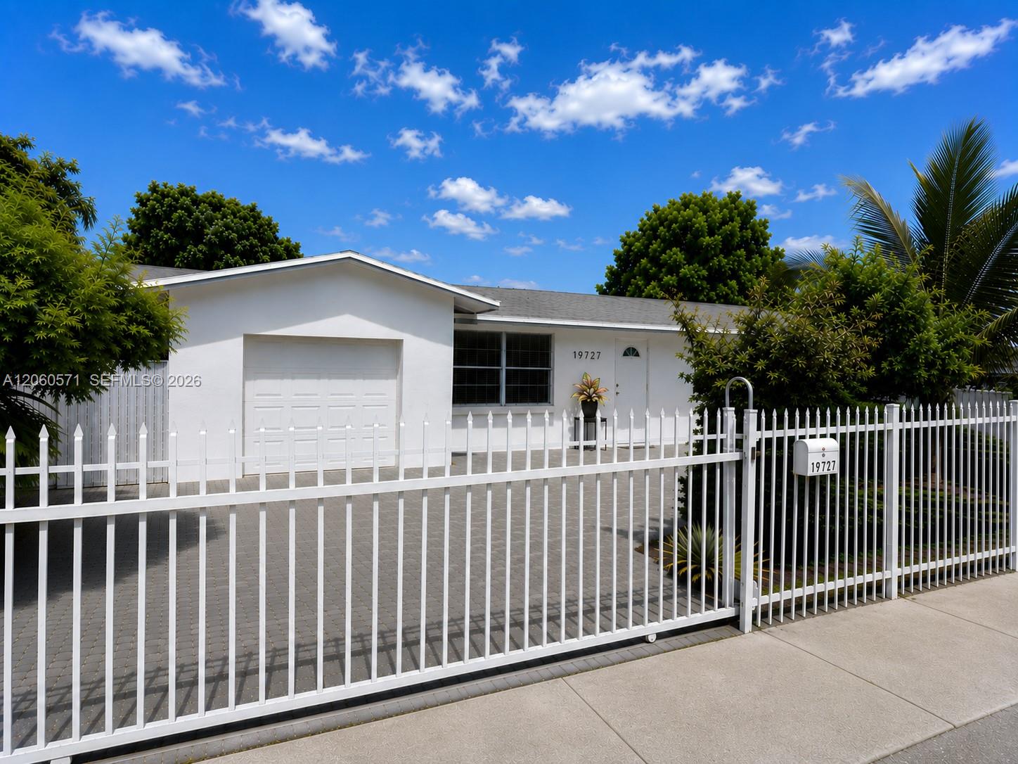 19727 SW 118th Pl