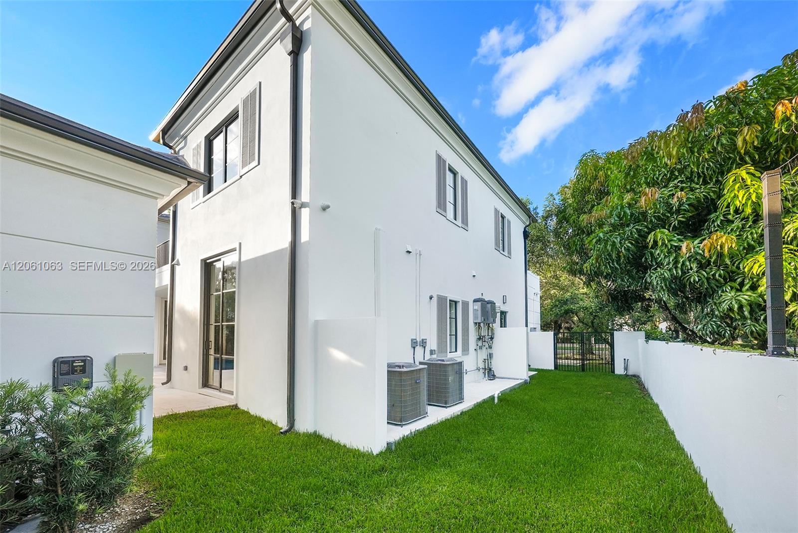 1220 South Alhambra Cir