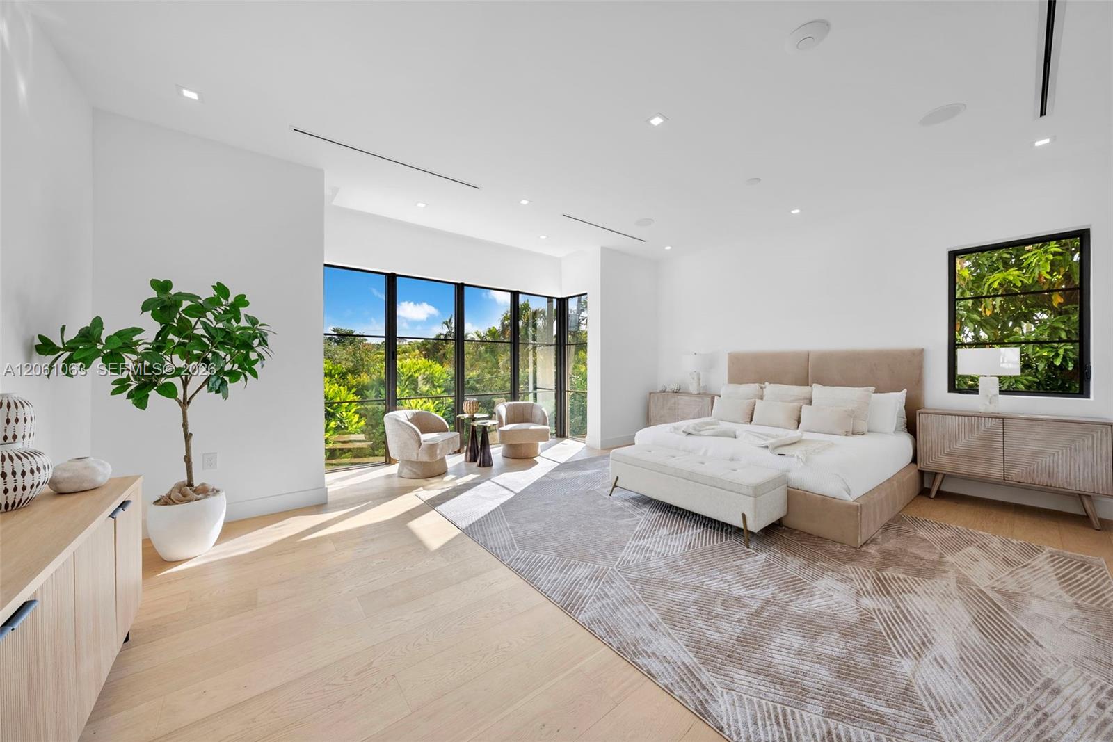 1220 South Alhambra Cir