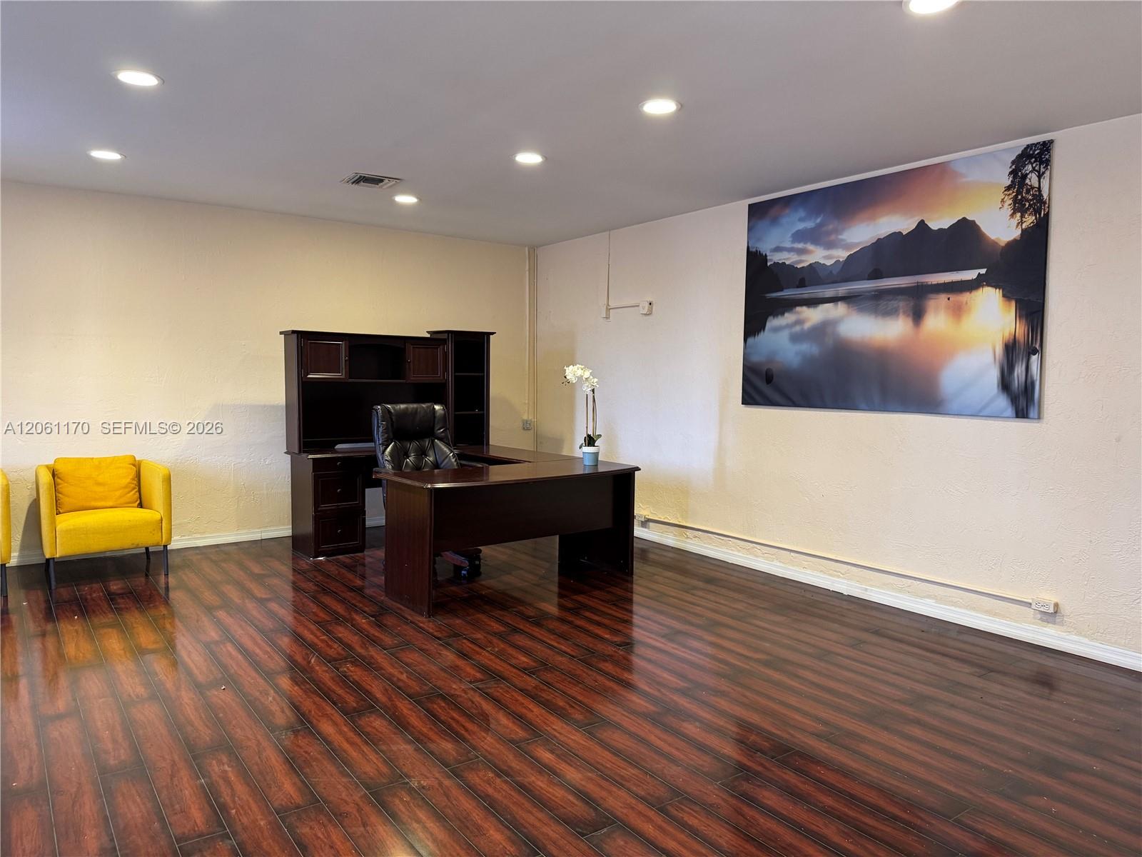 1605 NW 95th St