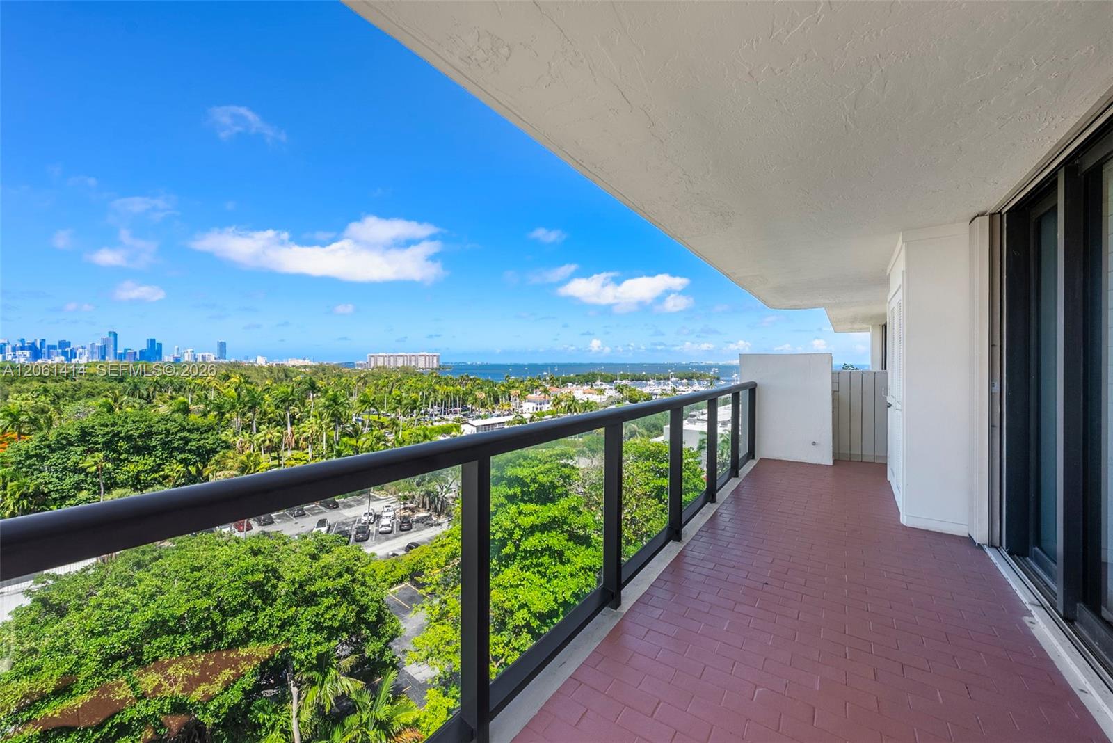 2575 S Bayshore Dr # 11B