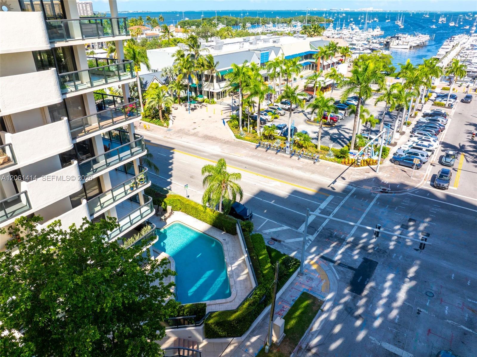 2575 S Bayshore Dr # 11B