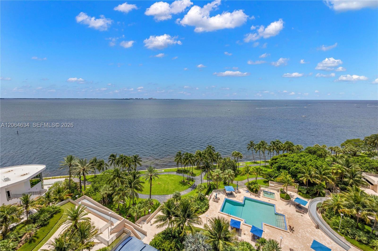 3 Grove Isle Dr # C1402