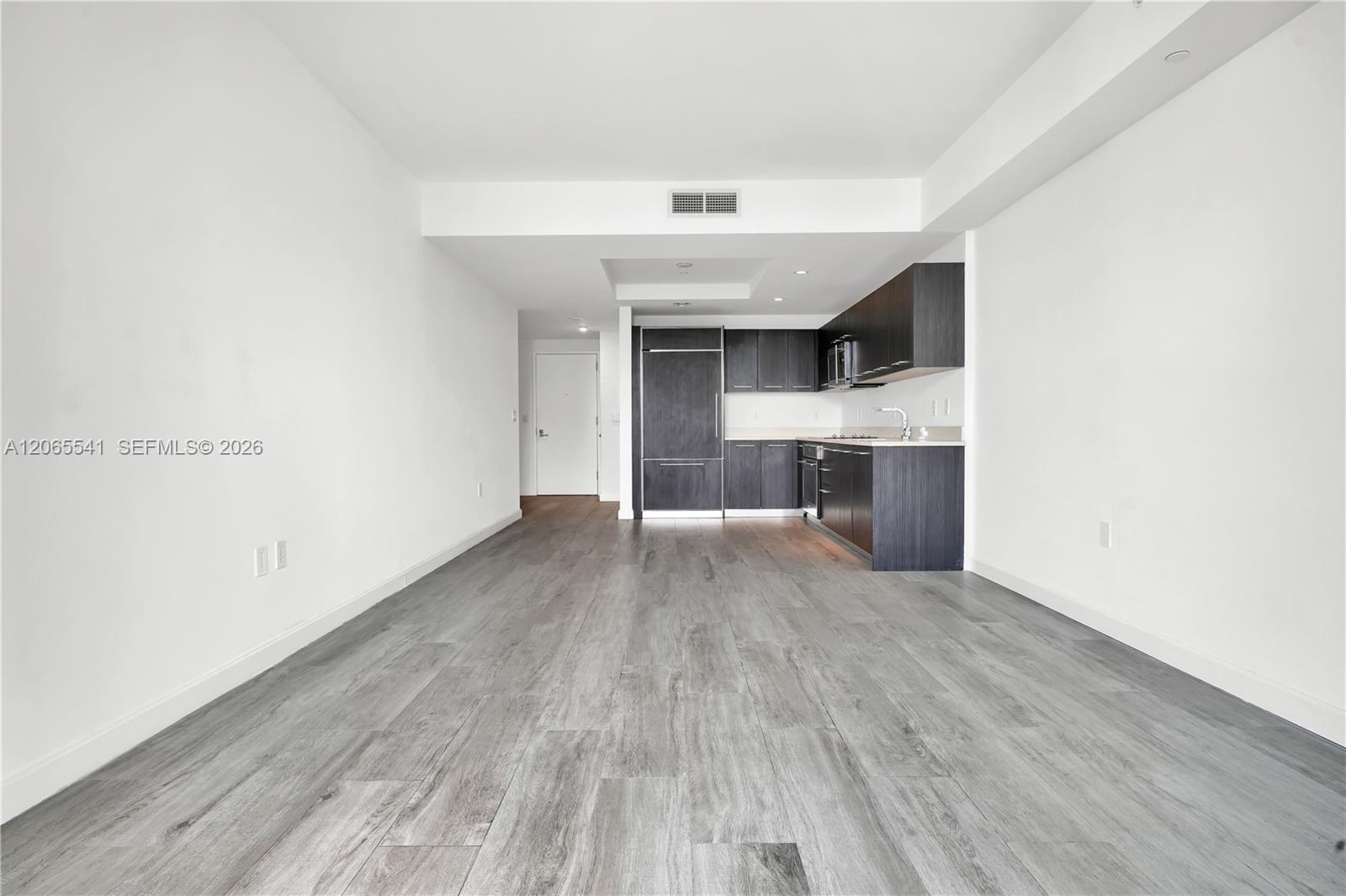 55 SW 9th St # 3504