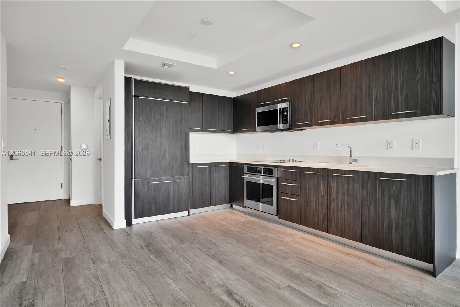 55 SW 9th St # 3504