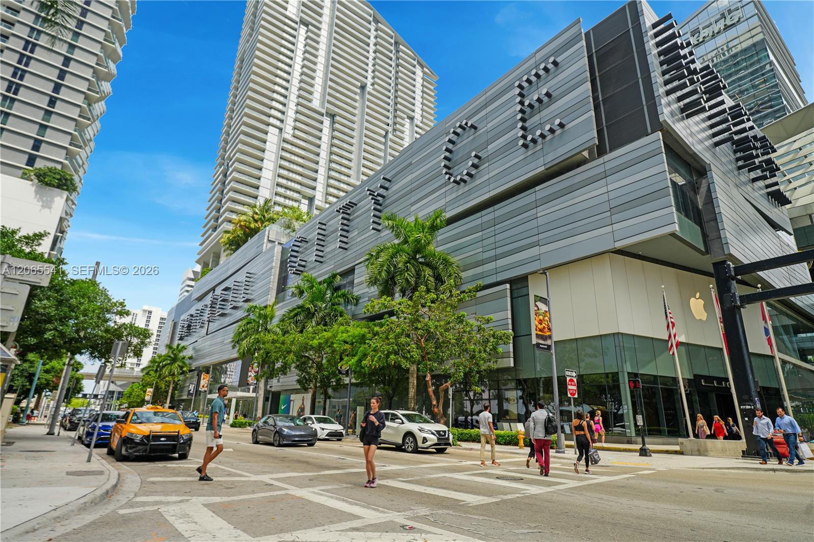 55 SW 9th St # 3504