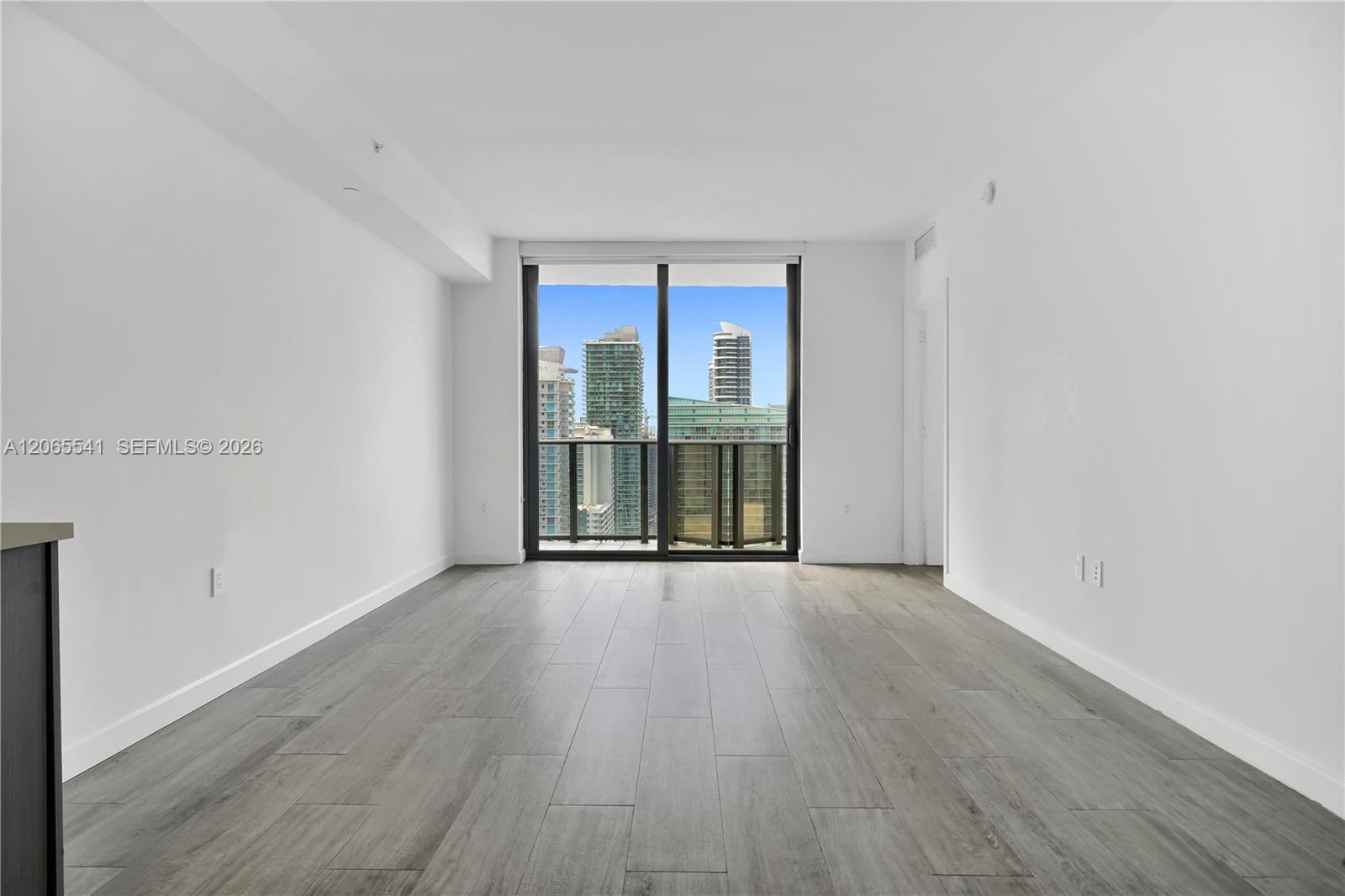55 SW 9th St # 3504