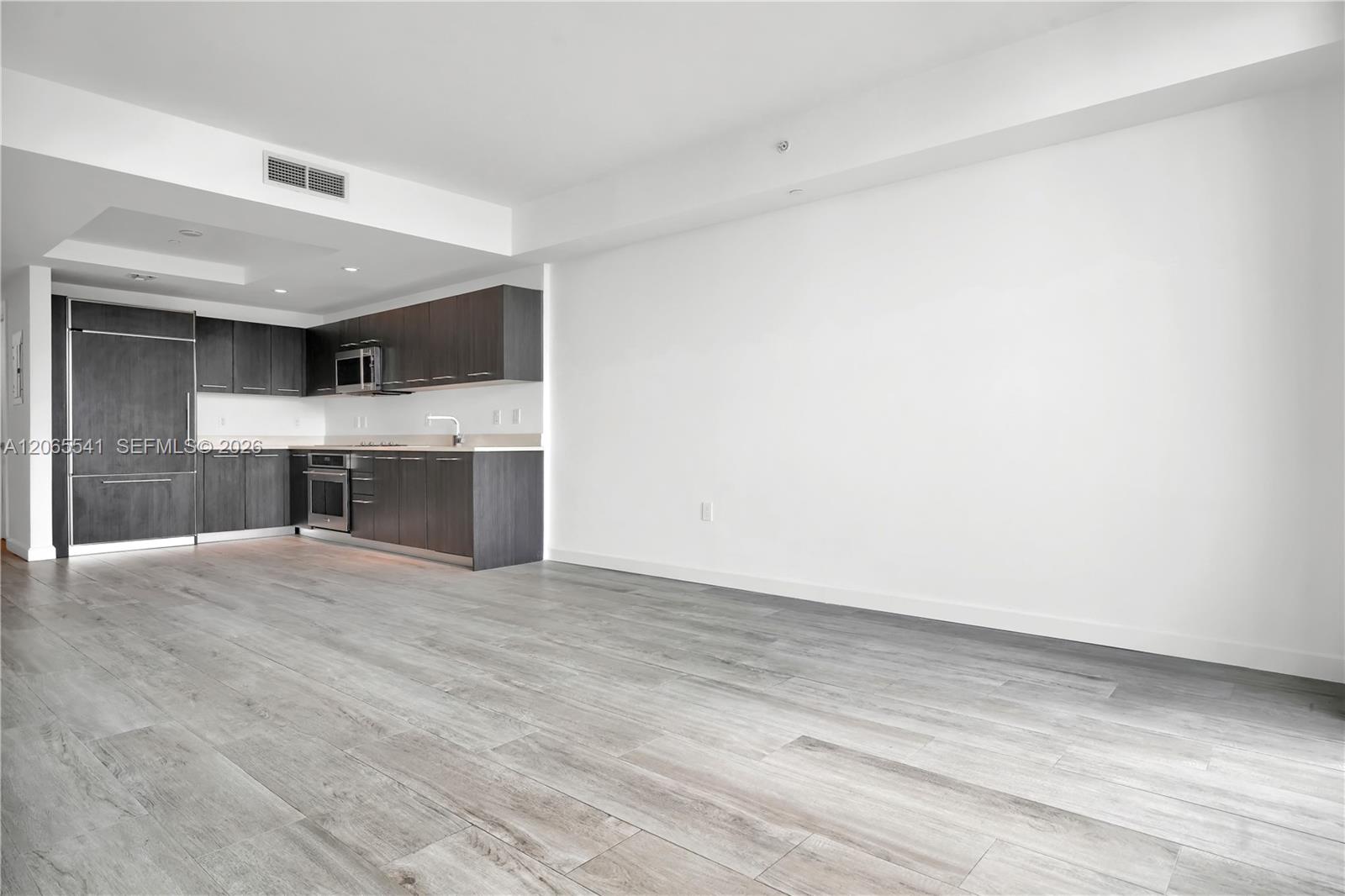 55 SW 9th St # 3504