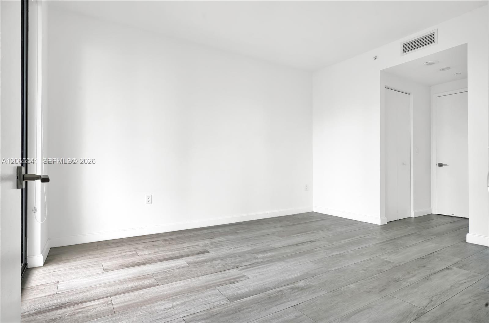55 SW 9th St # 3504