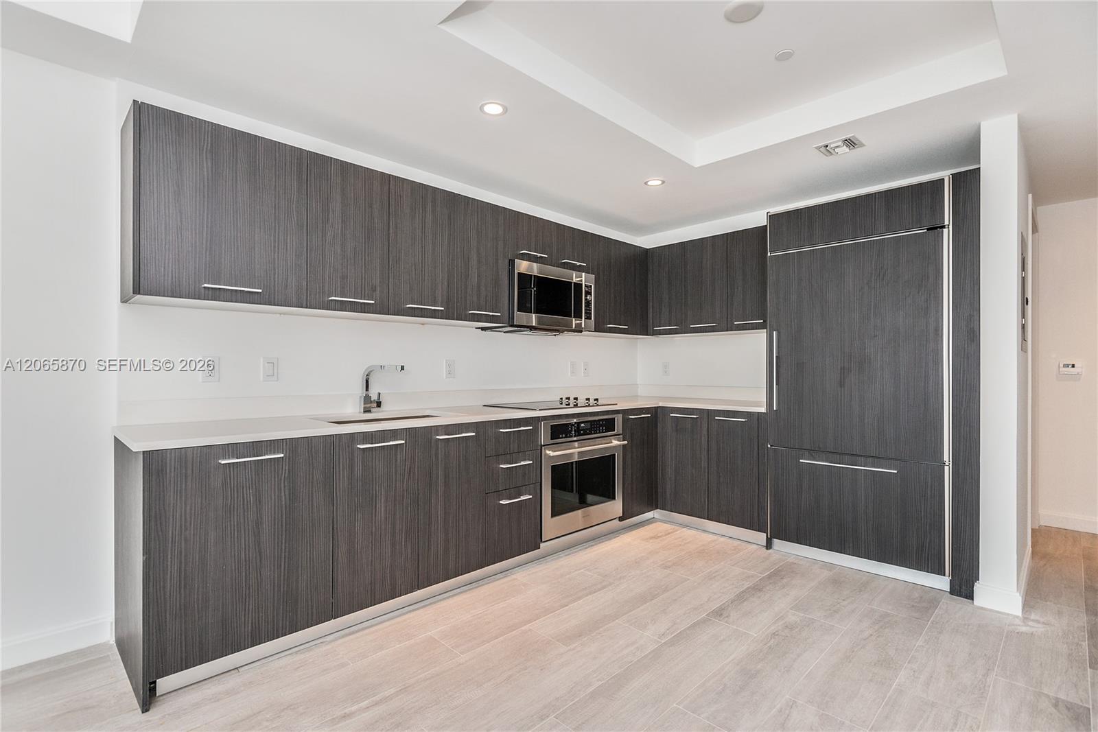 55 SW 9 St # 2805
