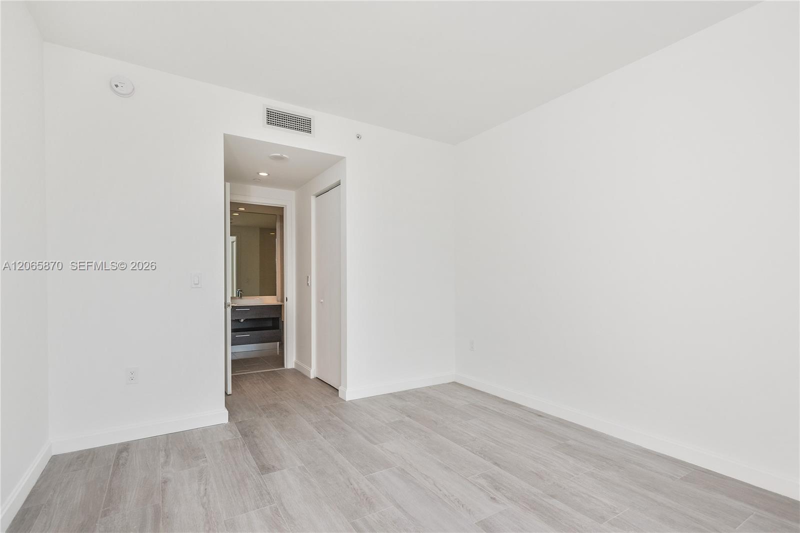 55 SW 9 St # 2805