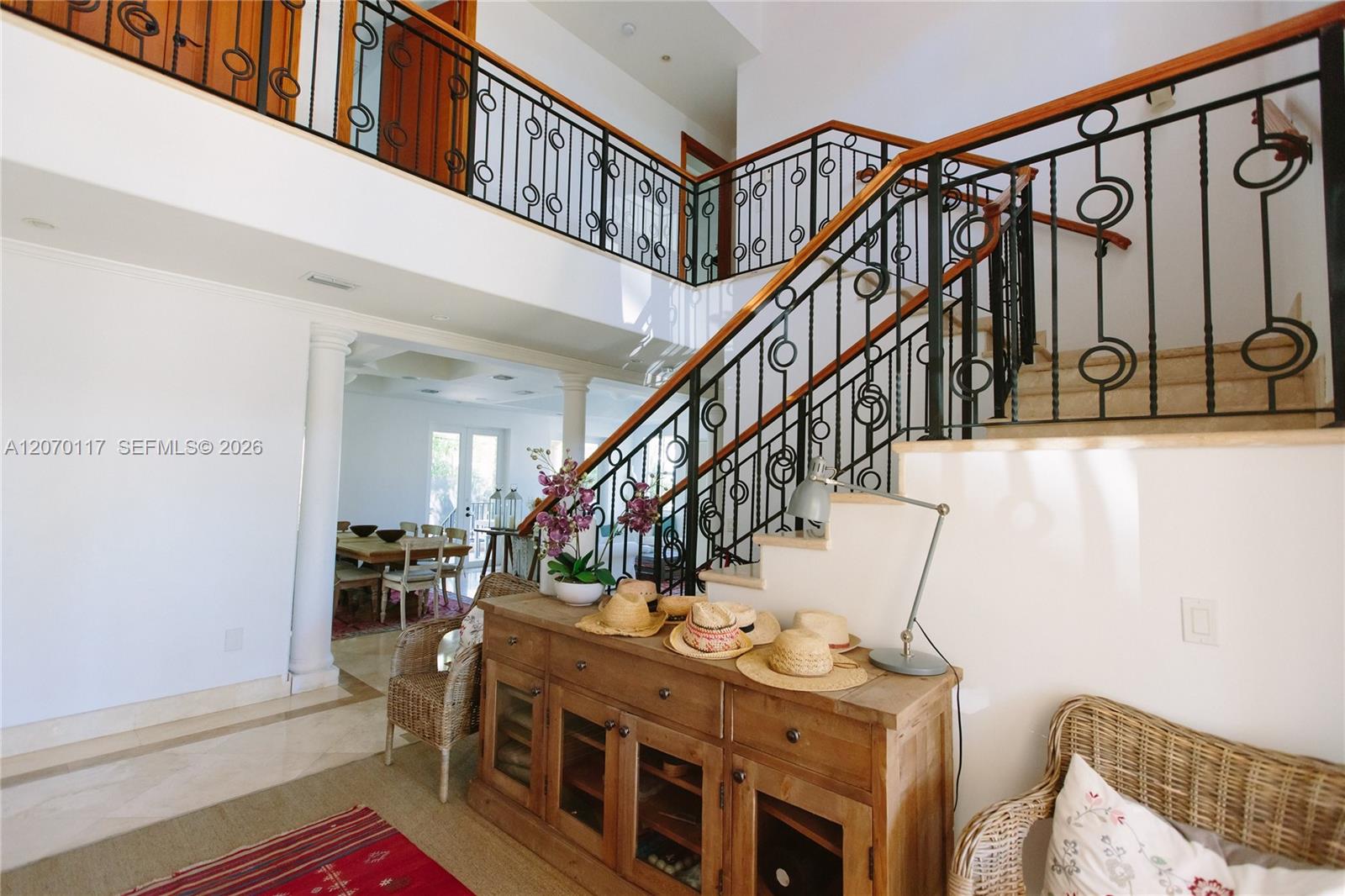 335 W Enid Dr