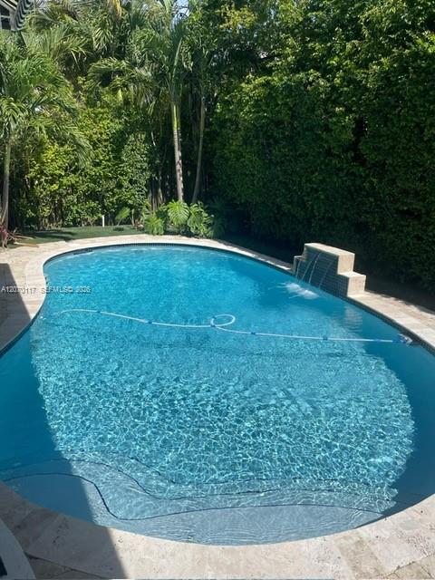 335 W Enid Dr