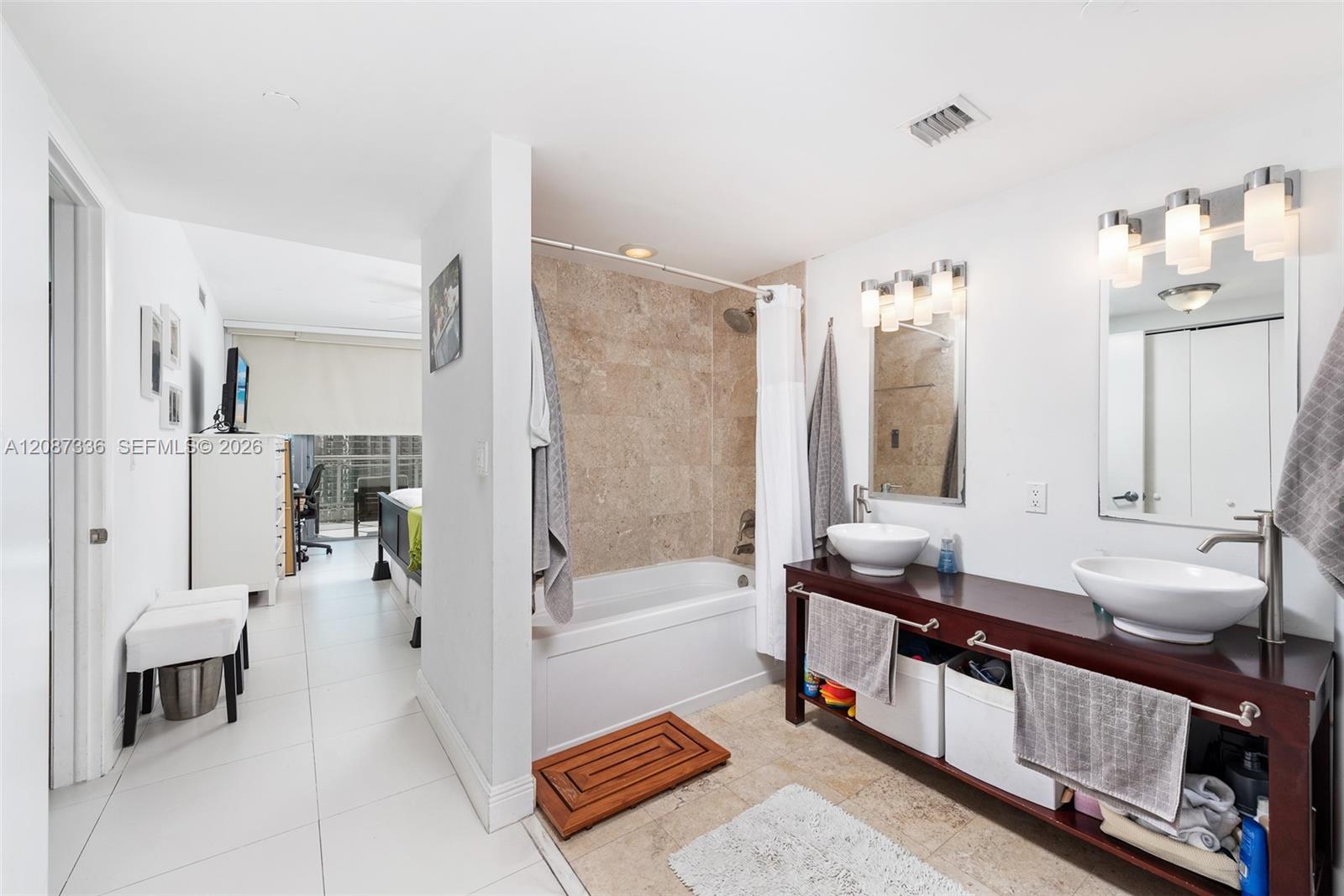 350 S Miami Ave Unit: 3802