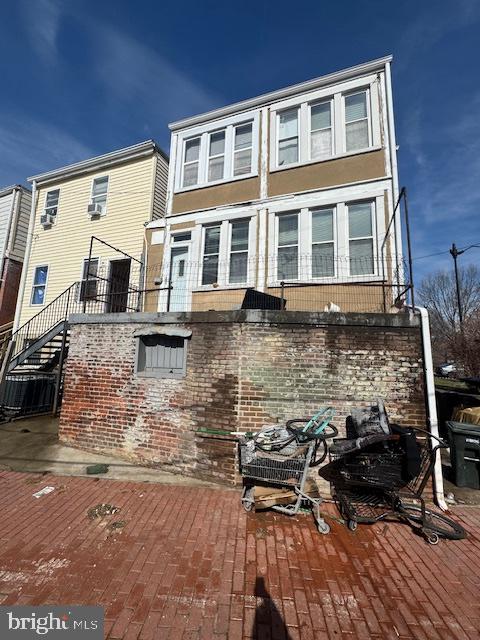 839 Florida Ave NE