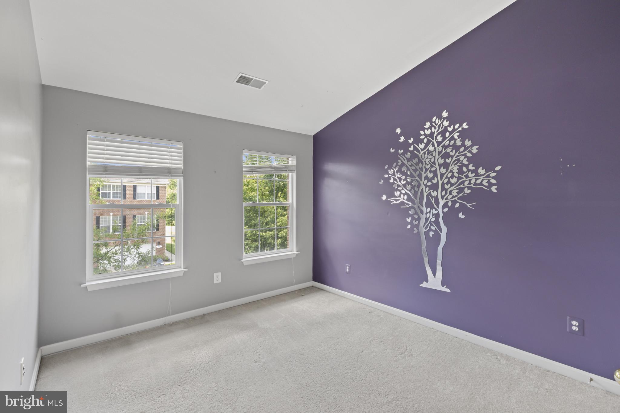 1562 FALLING BROOK COURT