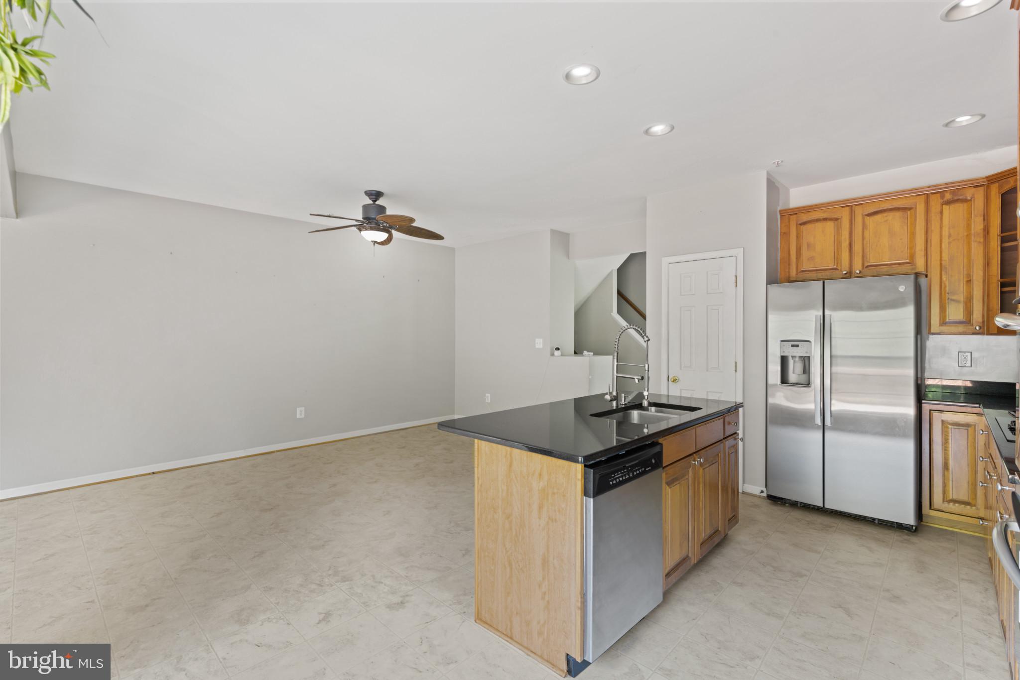 1562 FALLING BROOK COURT