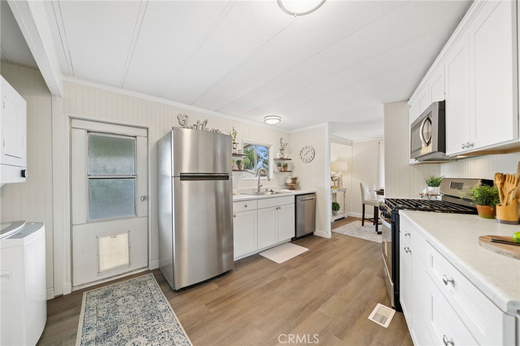 31130 S General Kearny Road 53