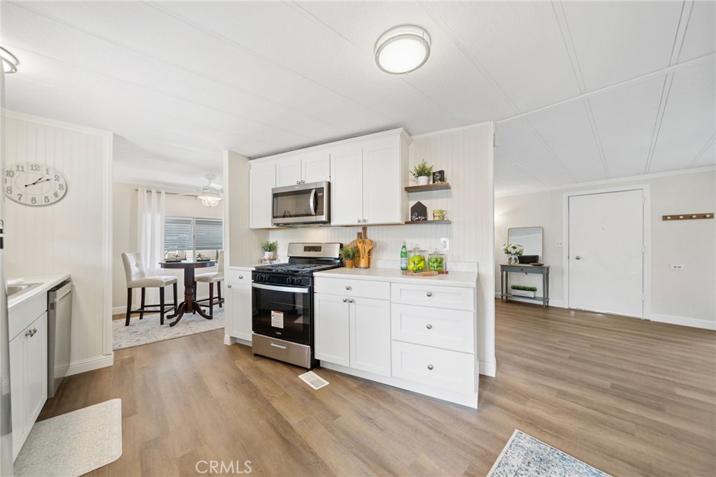 31130 S General Kearny Road 53