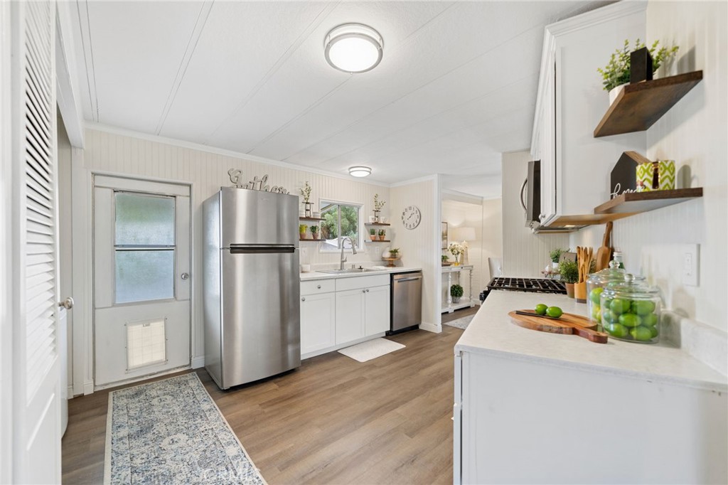 31130 S General Kearny Road 53