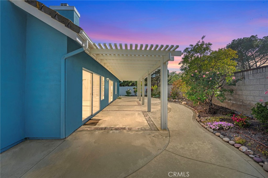 43945 Northgate Avenue