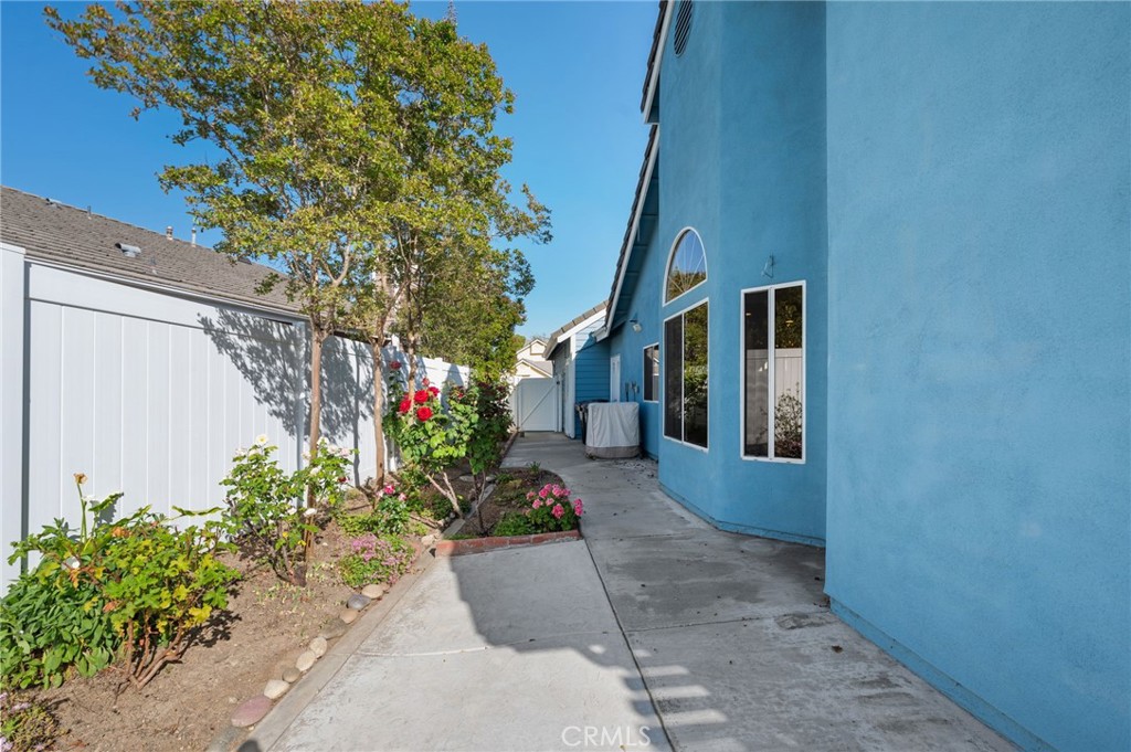 43945 Northgate Avenue