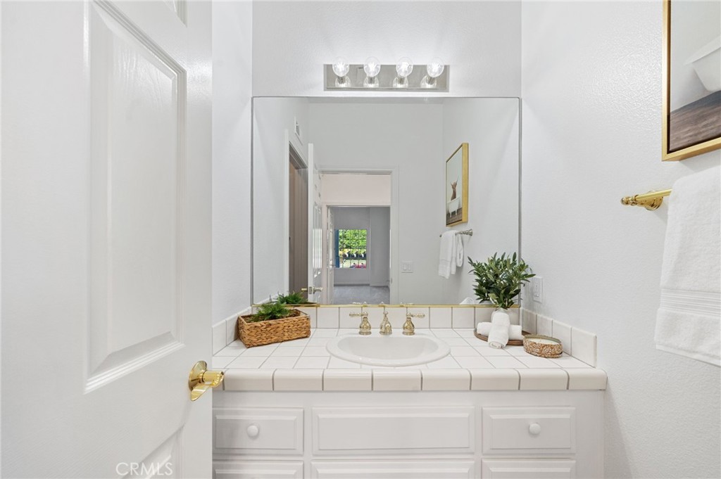 43945 Northgate Avenue