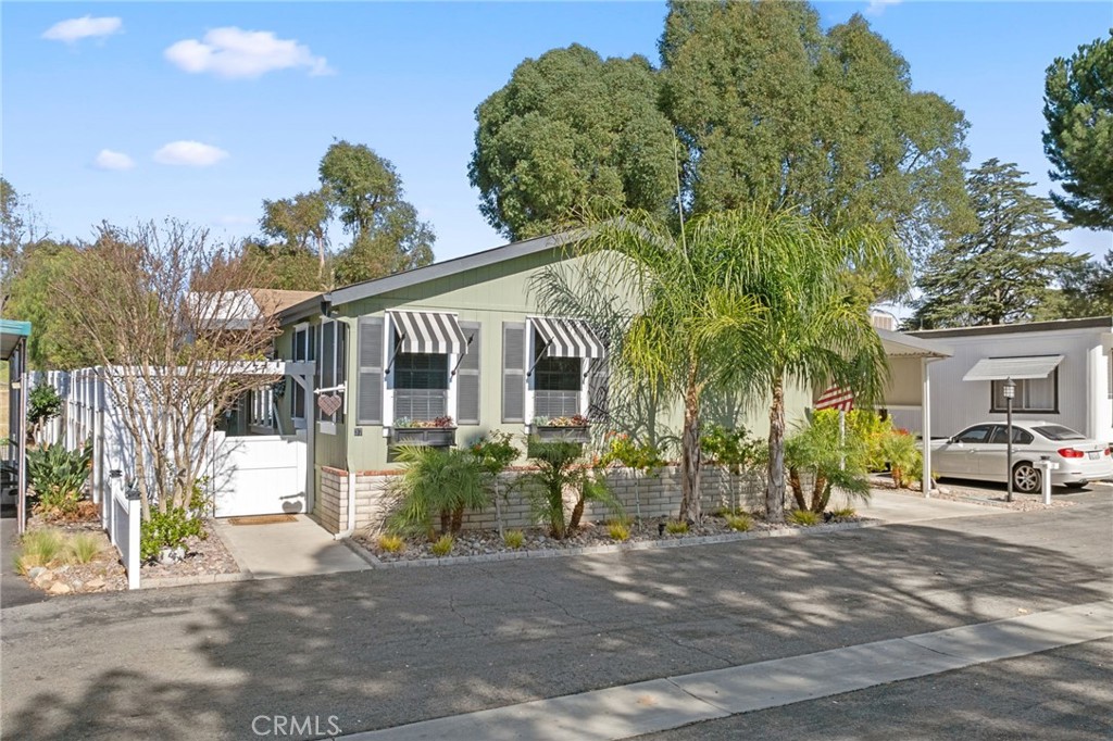 31130 S General Kearny Road 37