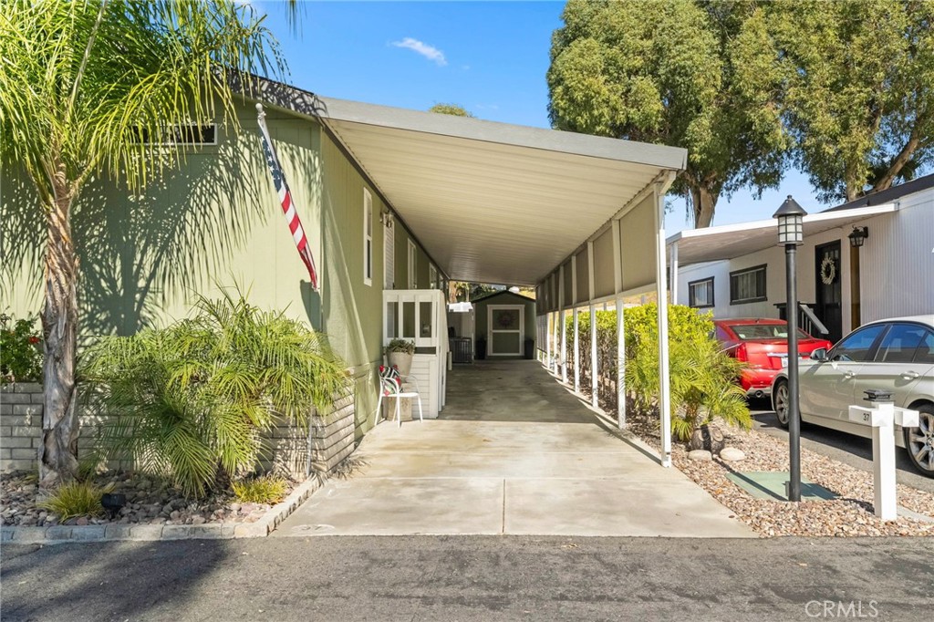 31130 S General Kearny Road 37