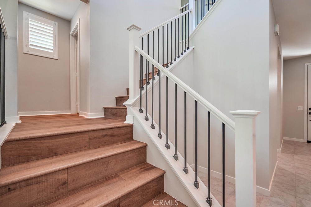 39283 Ceanothus Place