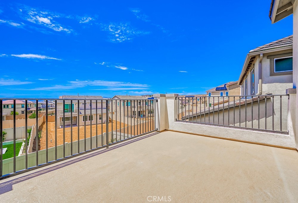 39283 Ceanothus Place