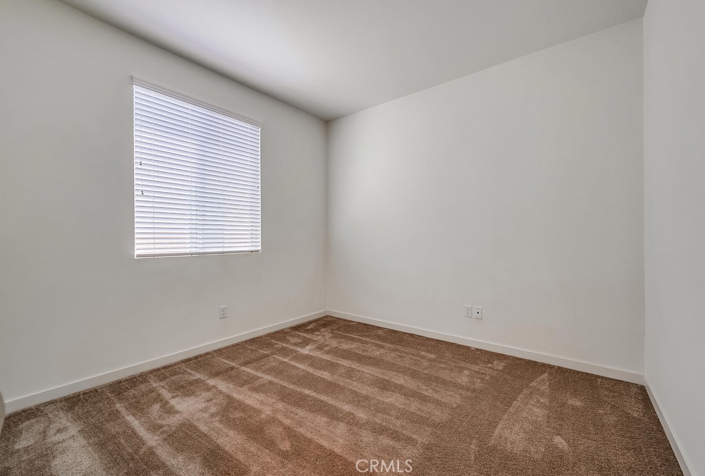 39283 Ceanothus Place