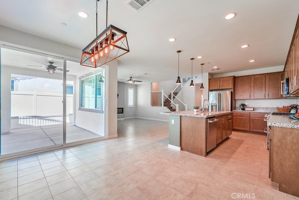 39283 Ceanothus Place