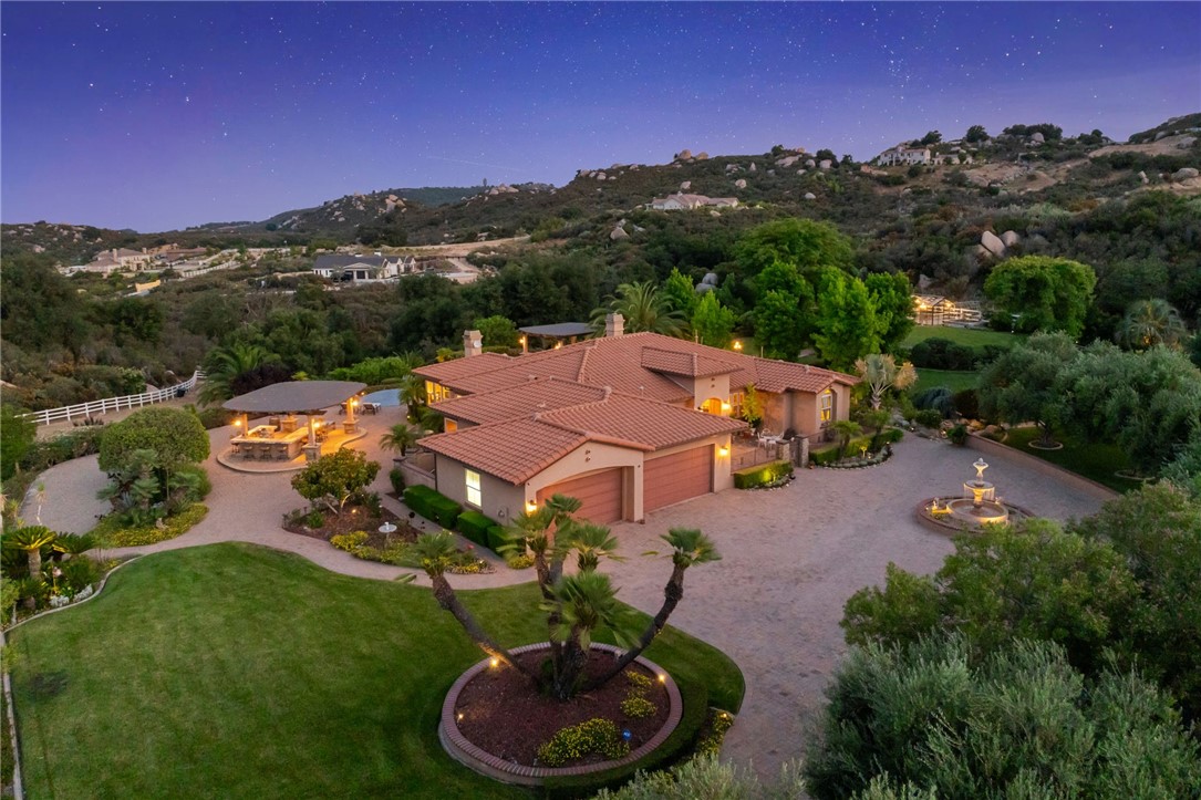 42125 Hacienda Drive