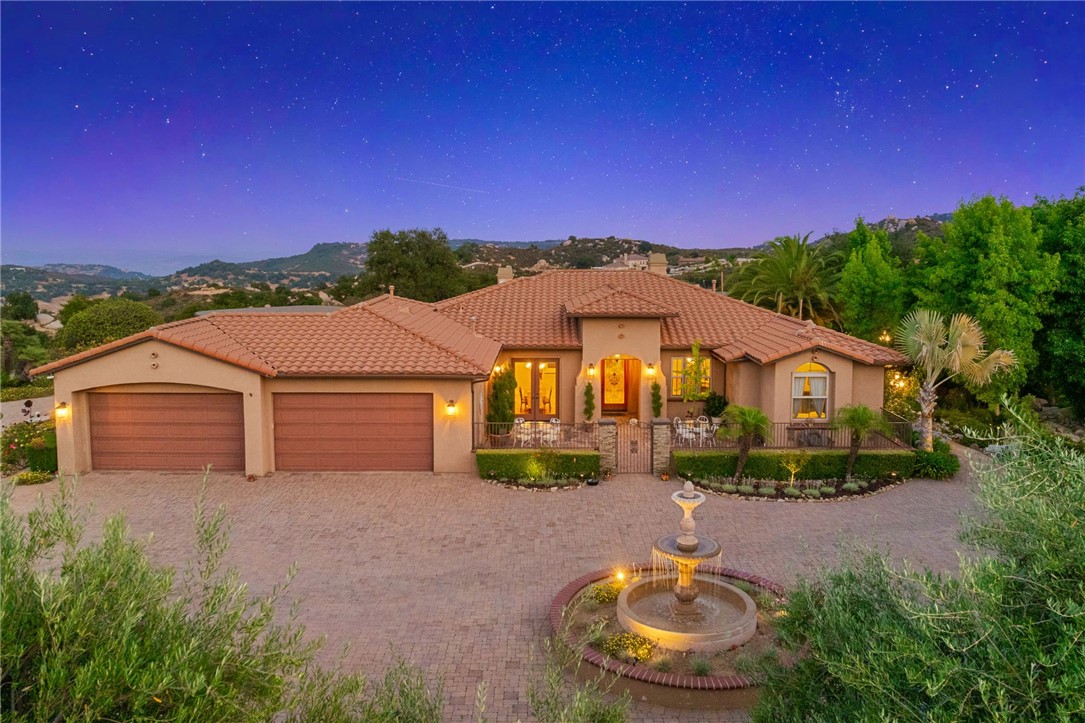 42125 Hacienda Drive