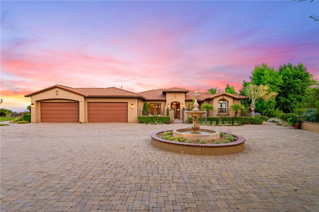 42125 Hacienda Drive